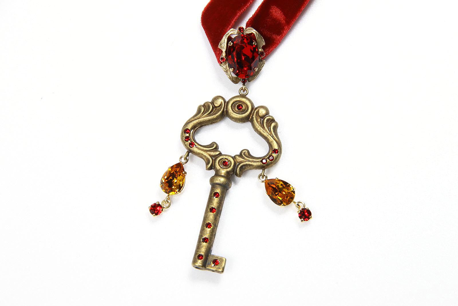 Dolce & Gabbana necklace with key pendant WNG6C1 W0001 ZOO00